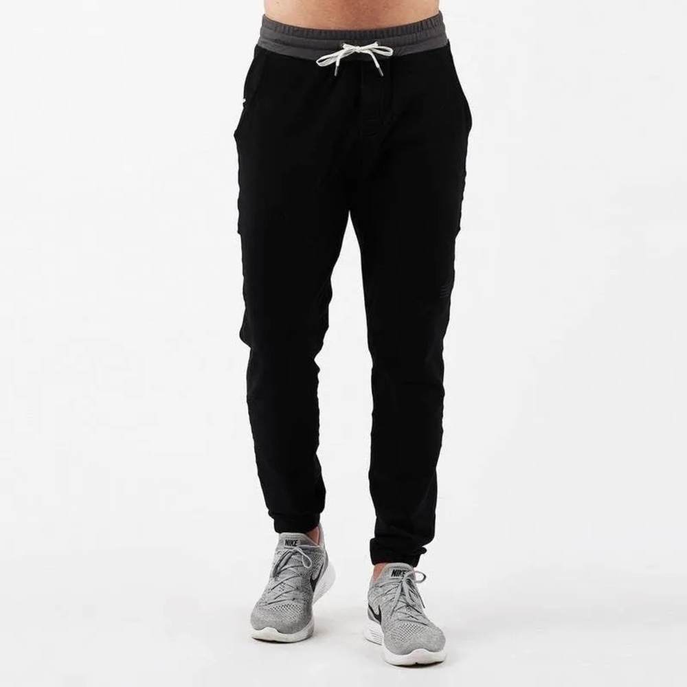 Vuori Balboa Jogger Sweatpant Performance Stretch Drawstring French Terry Men S